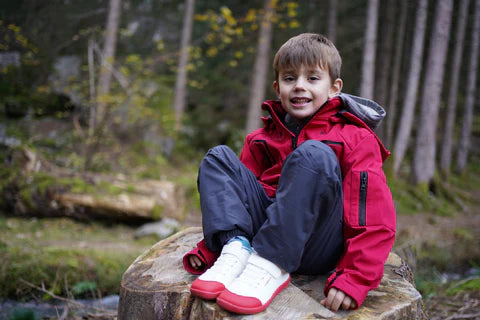 Zapatos descalzos: una nueva opción saludable para el desarrollo de los pies de los niños